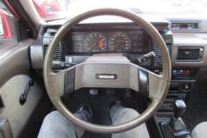 Nissan-Sunny-1988-(6)