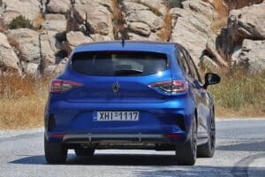 Renault-Clio-E-Tech-2024-(4)