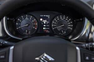 Suzuki_Vitara-2024-(2)