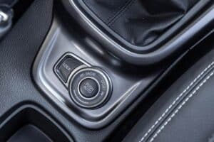 Suzuki_Vitara-Hybrid-Allgrip-2024