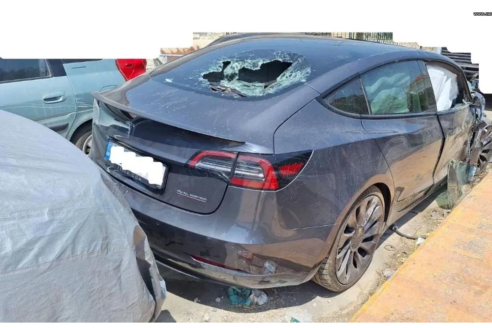 https://autogreeknews.gr/wp-content/uploads/2024/09/Tesla-Model-3-trakarismeno-1.jpg