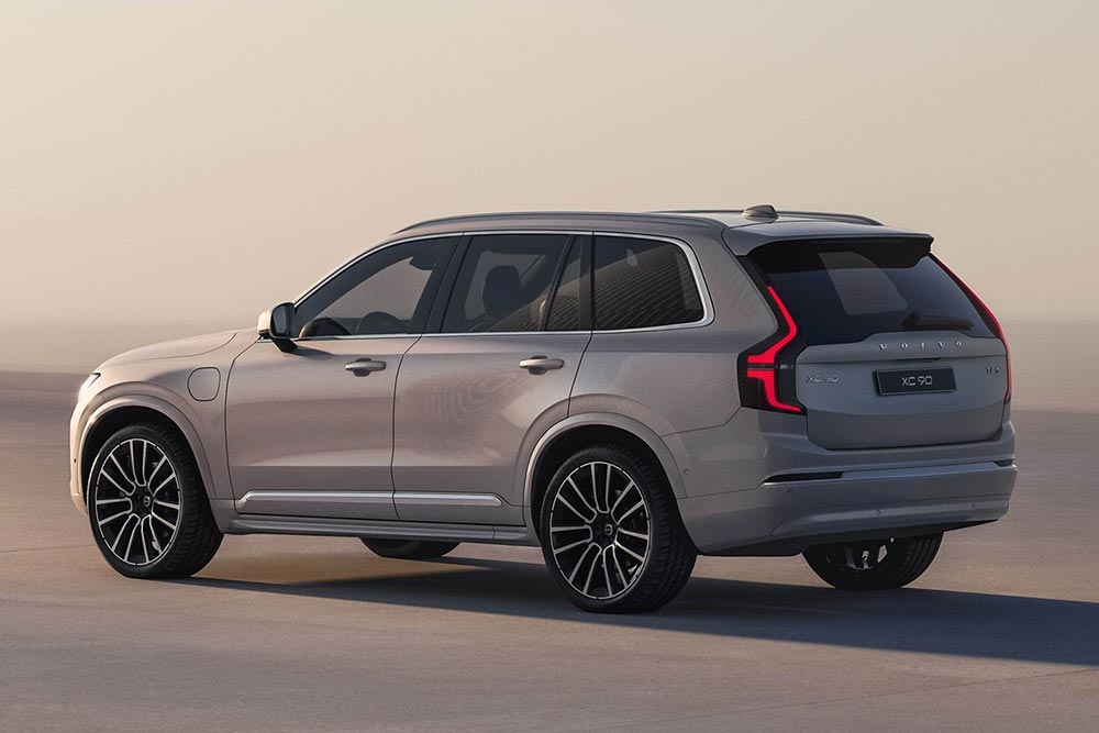 https://autogreeknews.gr/wp-content/uploads/2024/09/Volvo-XC90-2024-11.jpg