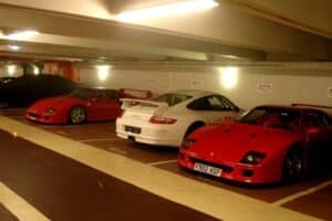 ferrari f40 parking lot (1)