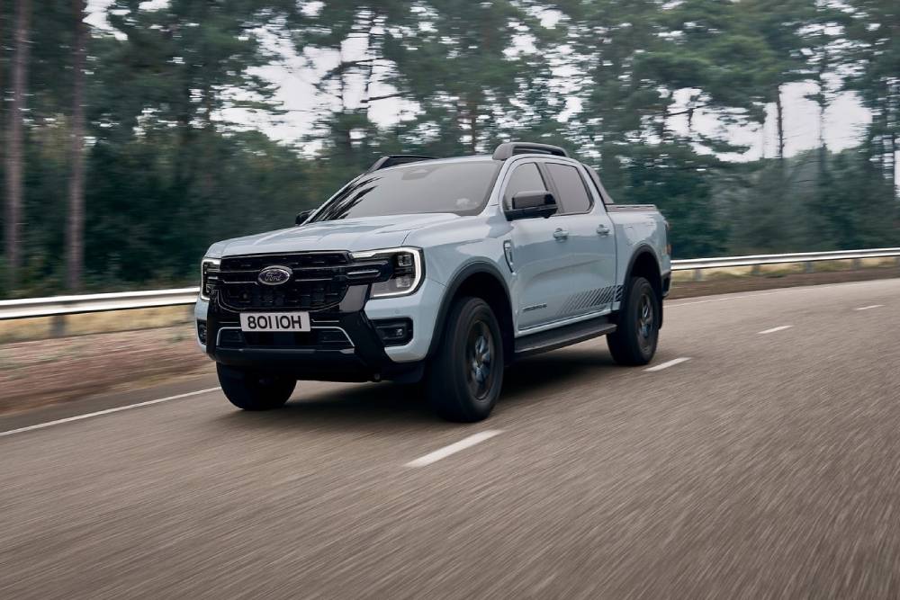 https://autogreeknews.gr/wp-content/uploads/2024/09/ford-pro-finally-launches-ranger-phev-globally-deb-2.jpg