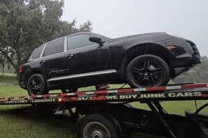 he-paid-700-for-porsche-that-nobody-wanted-this-is (1)