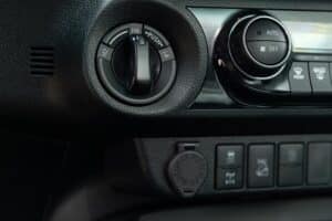 toyota-hilux-48v-hybrid-(11)