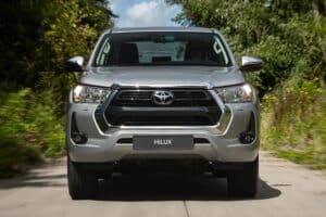 toyota-hilux-48v-hybrid-(6)