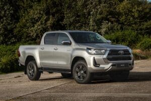 toyota-hilux-48v-hybrid-static-002