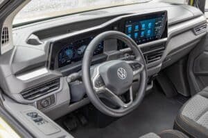 volkswagen-launches-caravelle-and-transporter-at-i (13)