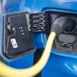 volkswagen-launches-caravelle-and-transporter-at-i (7)