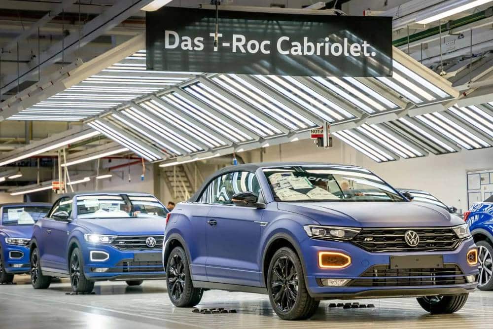https://autogreeknews.gr/wp-content/uploads/2024/09/vw-osnabruck-manufacturing-plant.jpg