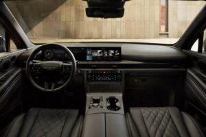 2025-Genesis-GV80-Black-4-2048×1537