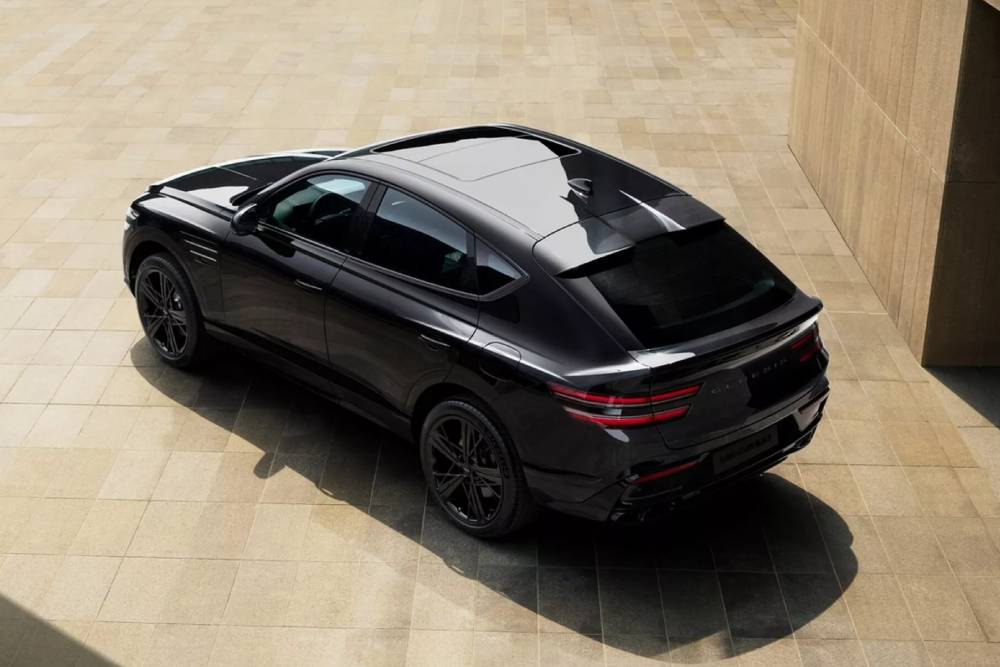 https://autogreeknews.gr/wp-content/uploads/2024/10/2025-Genesis-GV80-Black-7-2048x1537-1.jpg