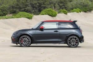 2025-MINI-John-Cooper-Works-3-2048×1366