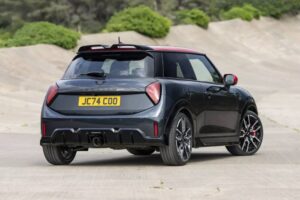 2025-MINI-John-Cooper-Works-4-2048×1366