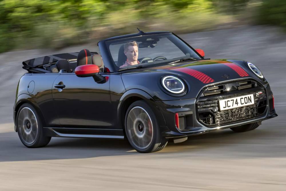https://autogreeknews.gr/wp-content/uploads/2024/10/2025-MINI-John-Cooper-Works-Convertible-7-copy-204.jpg