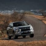 2025-Mitsubishi-Outlander-PHEV-10