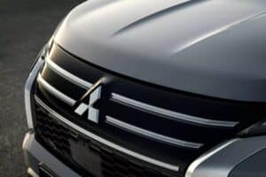 2025-Mitsubishi-Outlander-PHEV-27