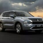2025-Mitsubishi-Outlander-PHEV-9