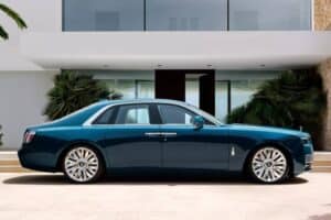 2026-Rolls-Royce-Ghost-Series-II-00007-2048×1152