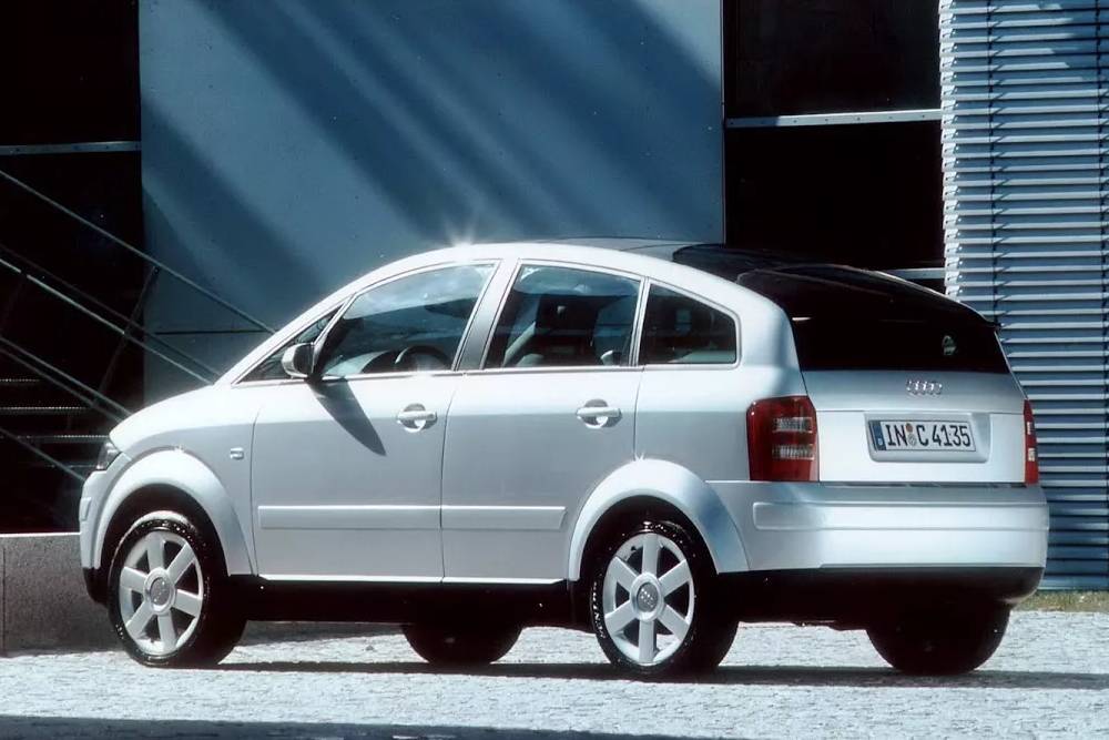 https://autogreeknews.gr/wp-content/uploads/2024/10/3ee022d1-audi-a2-15.jpg