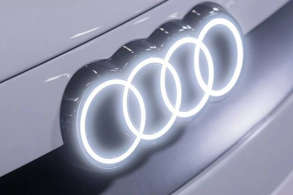 https://autogreeknews.gr/wp-content/uploads/2024/10/Audi-A2-e-tron-4-2048x1097-1.jpg
