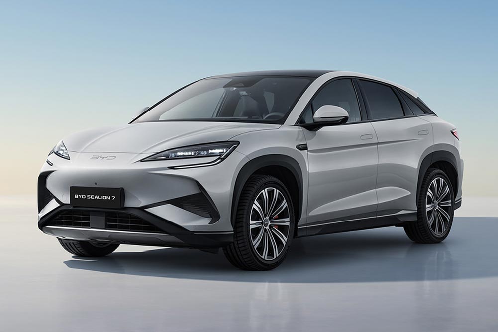 Νέο BYD Sealion 7 κόντρα στο Tesla Model Y