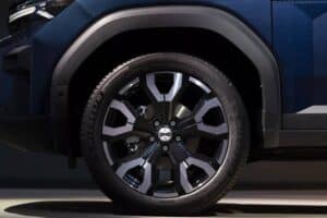 Dacia-Bigster-Hybrid-155-Journey-49-2048×1366