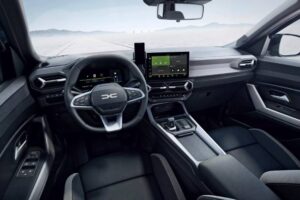Dacia-Bigster-Hybrid-155-Journey-53-2048×1366