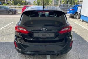 Ford-Fiesta-2018-CarCenter-4