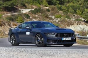 Ford-Mustang-Dark-Horse-(27)