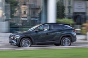 Hyundai_Tucson-2024-(4)