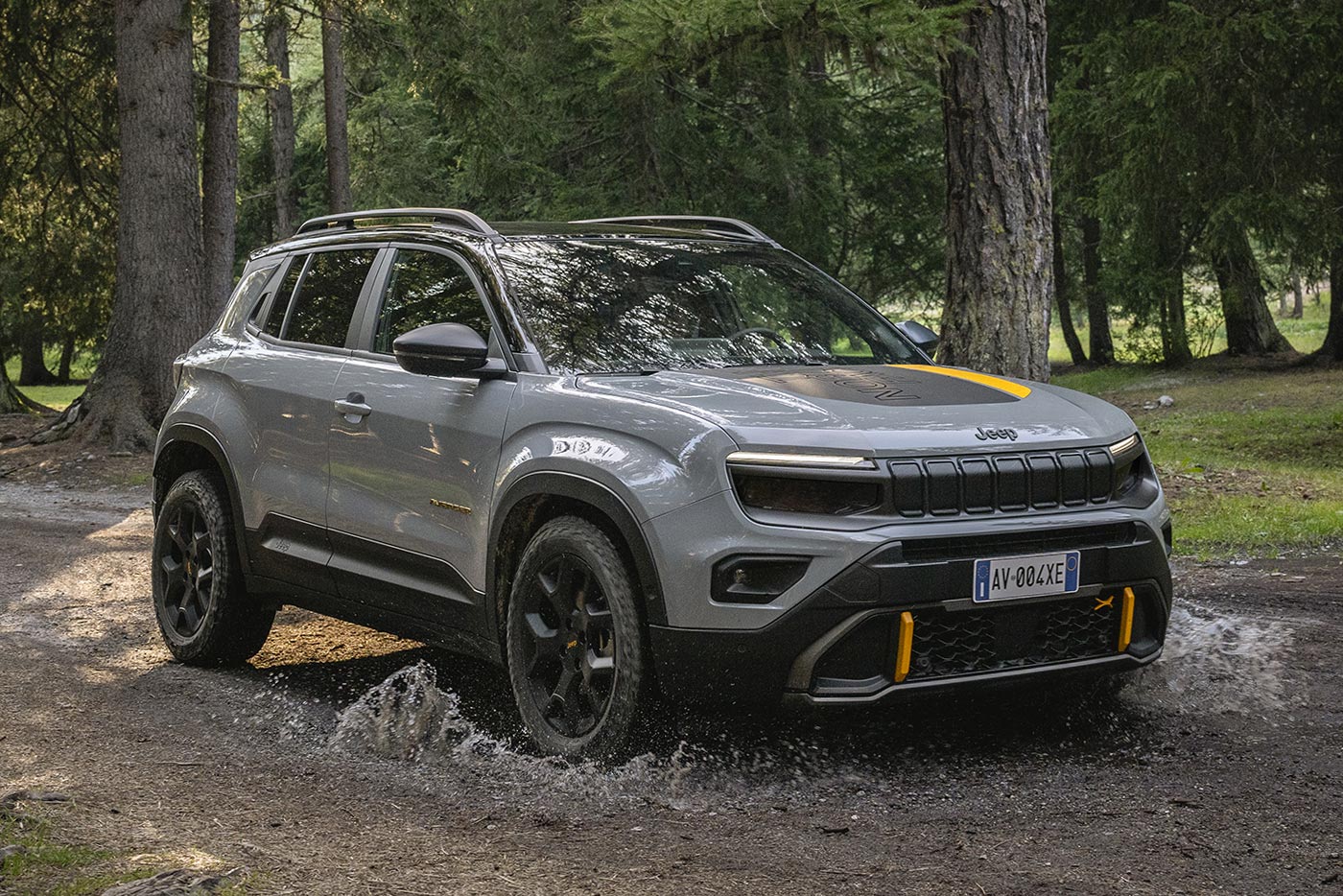 https://autogreeknews.gr/wp-content/uploads/2024/10/Jeep-Avenger-4xe-The-North-Face-Edition-31.jpg