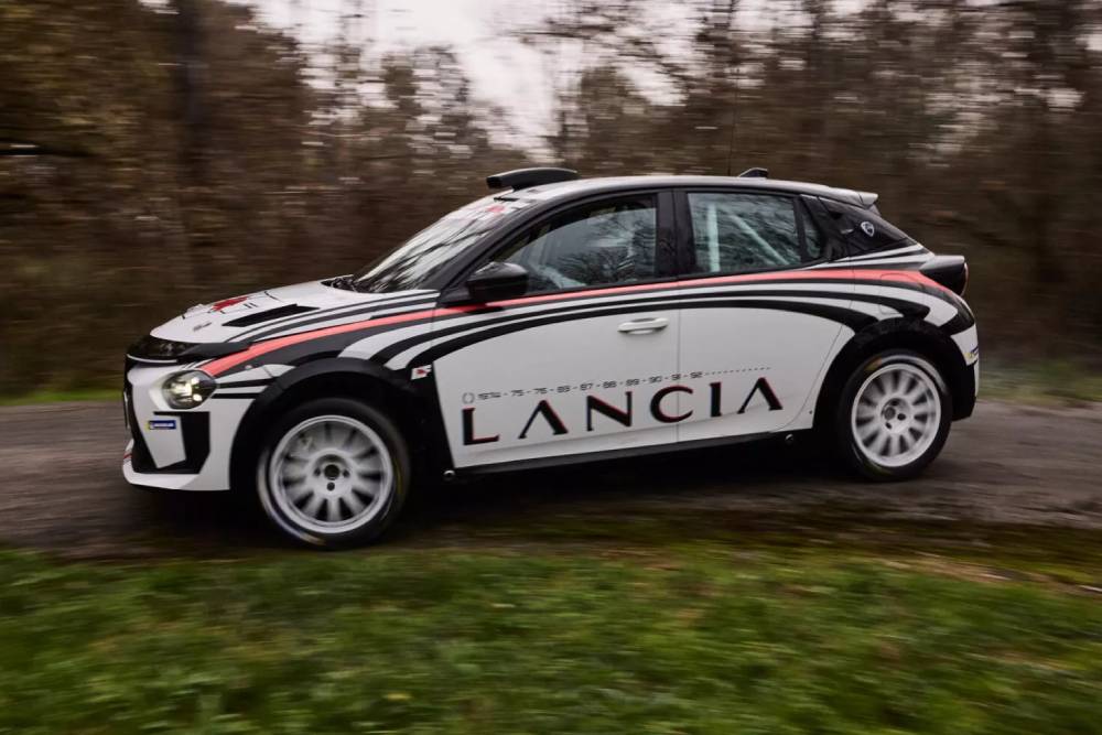 https://autogreeknews.gr/wp-content/uploads/2024/10/Lancia-Ypsilon-Rally-4-HF-00024-2048x1366-1.jpg