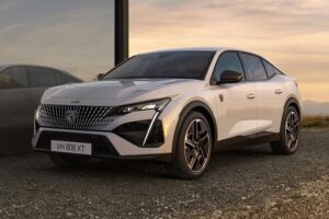 PEUGEOT_E408_2405CV_102_FULL