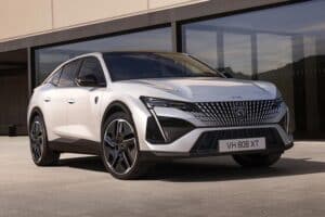 PEUGEOT_E408_2405CV_150