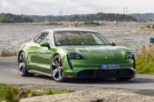 Porsche_Taycan_Turbo_S_Shmee_zkusenost_ilu_01