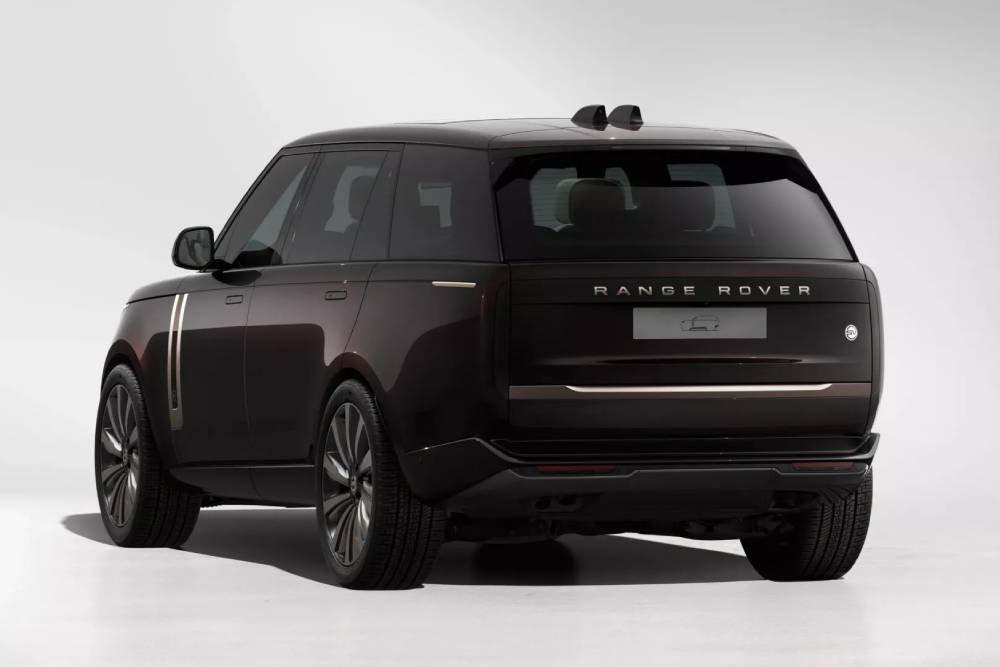 https://autogreeknews.gr/wp-content/uploads/2024/10/Range_Rover_Ranthambore_Editon-2a-2048x1158-1.jpg