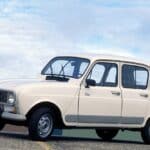 Renault-4-old-(5)