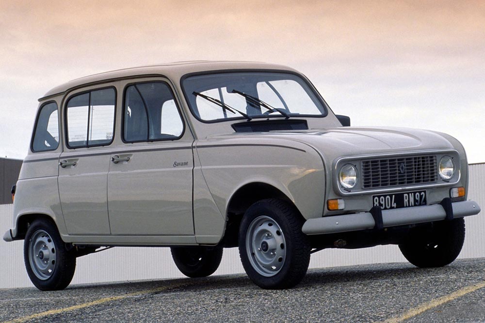 https://autogreeknews.gr/wp-content/uploads/2024/10/Renault-4-old-6.jpg