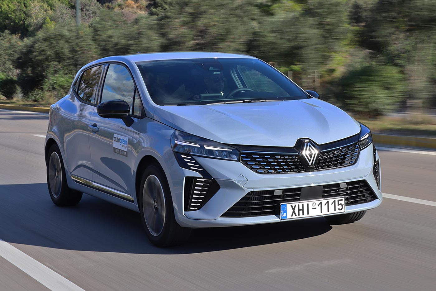 Άρχοντα κάνει η Renault τον οδηγό του Clio LPG