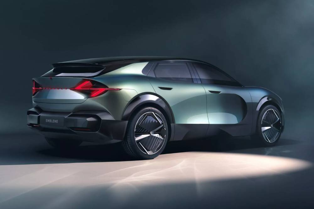 https://autogreeknews.gr/wp-content/uploads/2024/10/Renault-Embleme-Concept-2-2048x1338-1.jpg