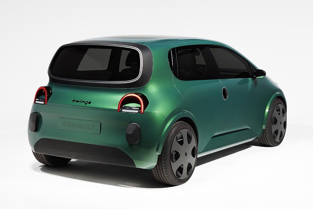 https://autogreeknews.gr/wp-content/uploads/2024/10/Renault-Twingo-E-Tech-electric-prototype-2.jpg
