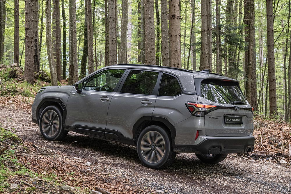 https://autogreeknews.gr/wp-content/uploads/2024/10/Subaru-Forester-MY25-8.jpg