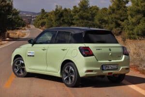 Suzuki Swift 1.2 Hybrid 4WD (3)