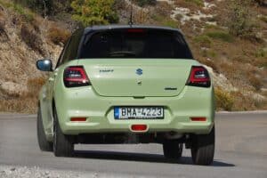 Suzuki Swift 1.2 Hybrid 4WD (5)