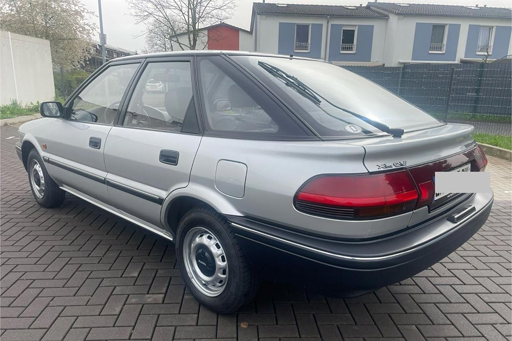 https://autogreeknews.gr/wp-content/uploads/2024/10/Toyota-Corolla-1988-.jpg