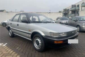 Toyota-Corolla-1988-(7)