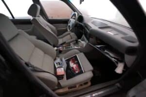 abandoned bmw m5 e34 03