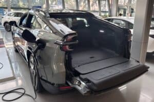 china-blurs-the-lines-between-suvs-and-trucks-with (3)